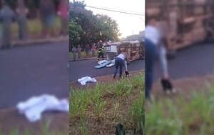 Bebê morre e mãe fica gravemente ferida após ambulância tombar em acidente em Rio Preto