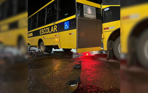 Ciclista morre após ser atropelado por ônibus escolar em Castilho