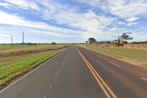 Mulher morre após capotamento na Rodovia Percy Waldir Semeghini em Ouroeste
