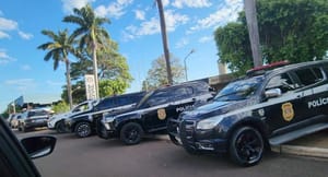 Operação prende ex-policial civil e outros suspeitos de ligação com o PCC em Cardoso