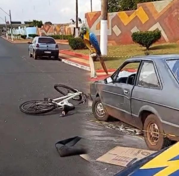 Ciclista fica ferido após colisão com veículo em avenida de Santa Fé do Sul