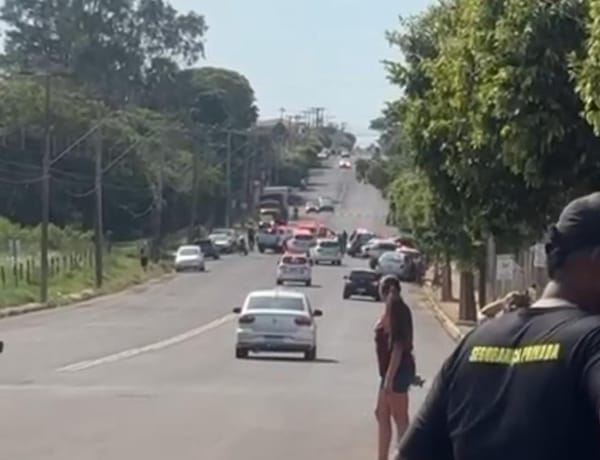 VÍDEO: Dupla é presa após perseguição transmitida ao vivo em Andradina; polícia apreende quase 1 kg de drogas