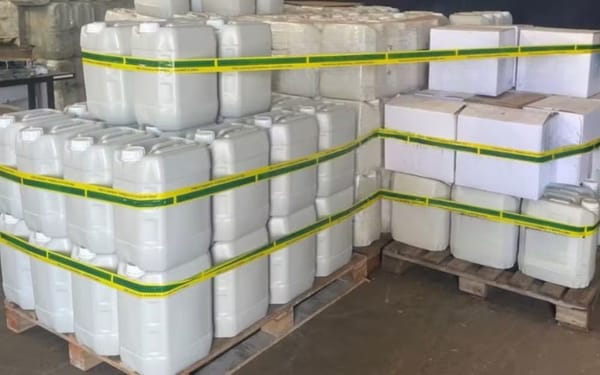 Mais de 5 mil litros de fertilizantes irregulares são apreendidos em fiscalização no noroeste paulista