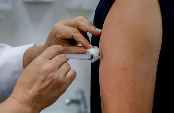 Jales intensifica vacinação com ação nas escolas e atendimento em horário estendido