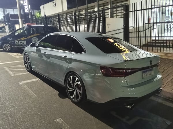 GCM flagra racha entre dois Jetas em Santa Fé do Sul e motorista é detido